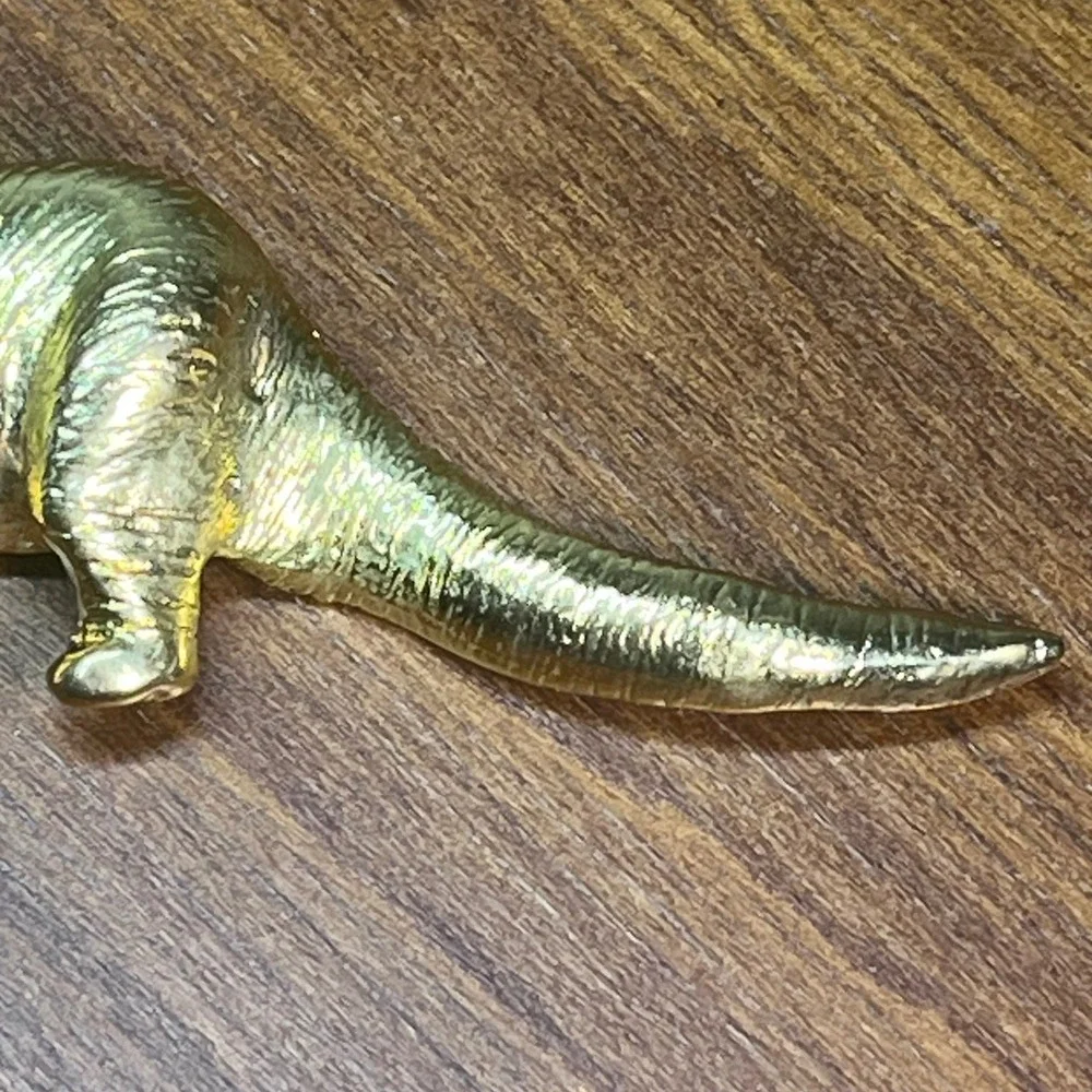 Vtg Gold Tone Dinosaur Brooch Brachiosaurus Apatosaurus Pin Made in USA 3.5